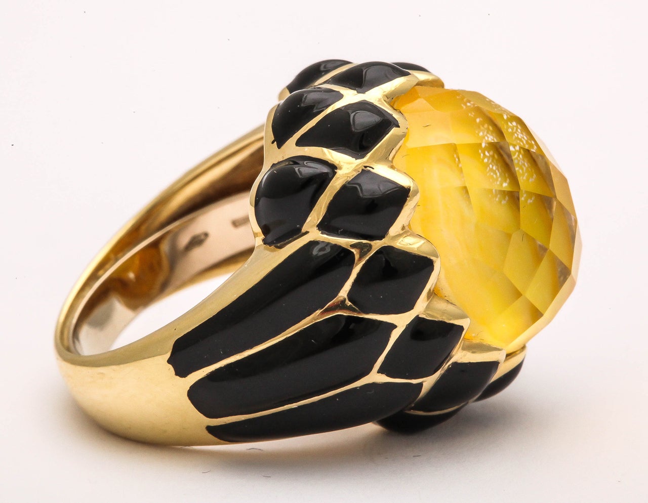 Black Enamel Faceted Citrine Gold Ring In Excellent Condition In New York, NY